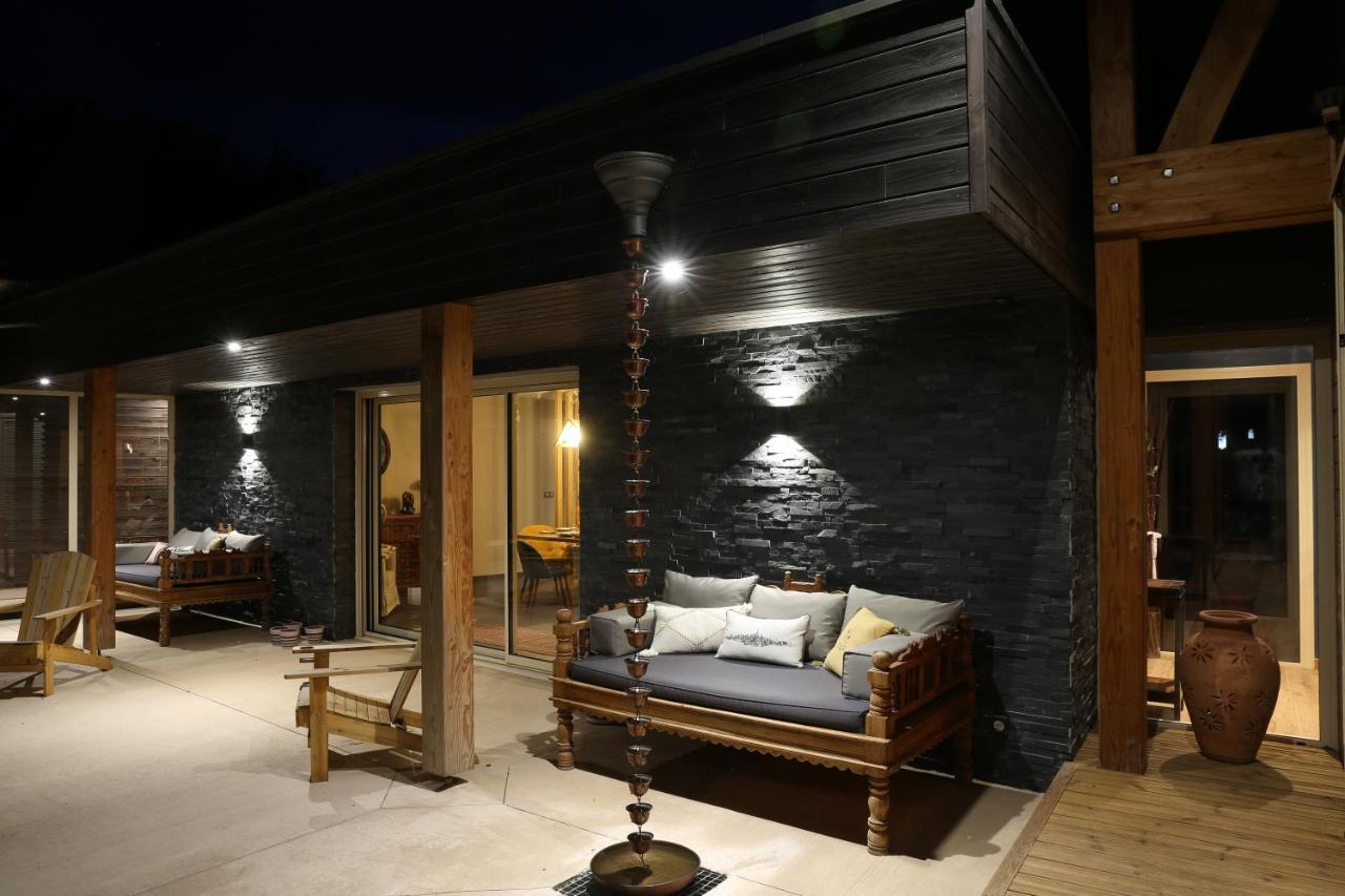 La Transparence Rochefort-Montagne Exterior photo